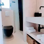 Buqez Home&sea 65, 32 Semesterbostad *