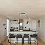 Buqez Home&sea 65, 32 Semesterbostad *