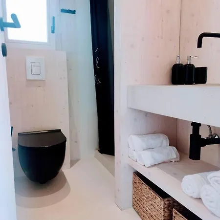 Buqez Home&sea 65, 32 Holiday home *
