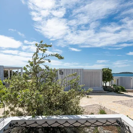 Holiday home Buqez Home&sea 65, 32 Drage