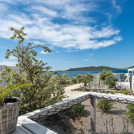 Buqez Home&sea 65, 32 Holiday home *